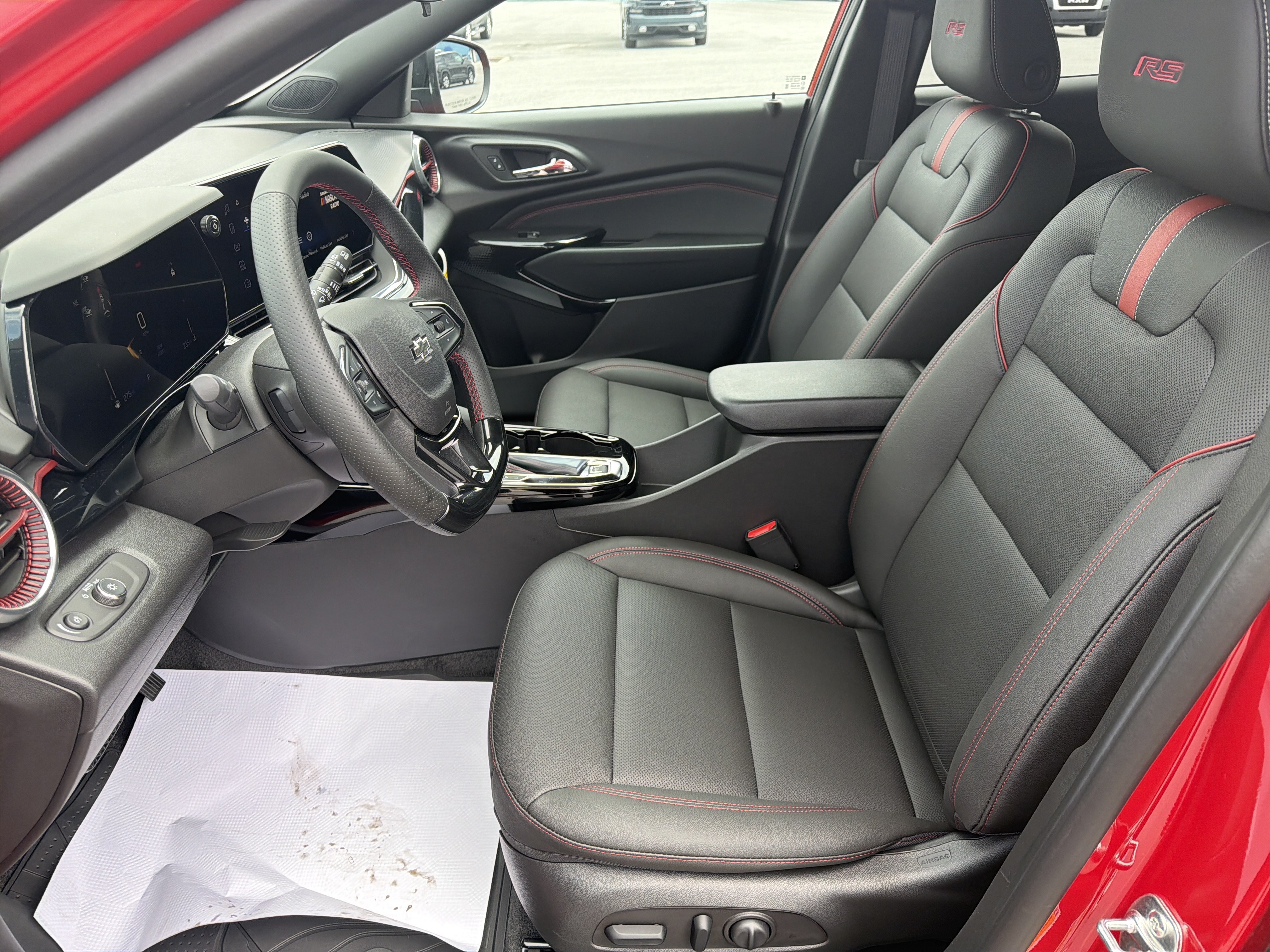 New 2026 Chevrolet Trax RS w/ Driver Confidence Package FWD image 5