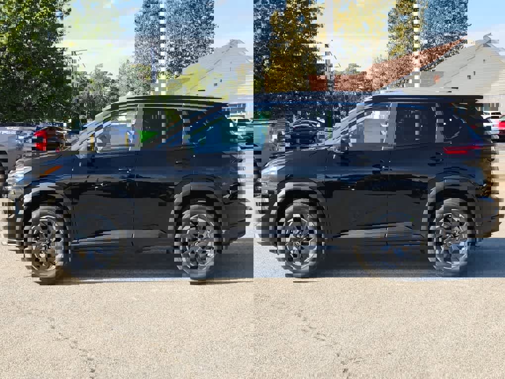 New 2026 Nissan Rogue SV image 5