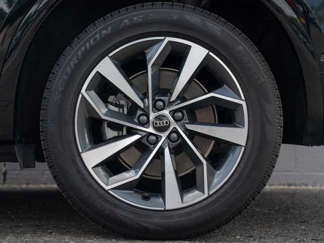 Certified 2023 Audi Q5 2.0T Prestige w/ Prestige Package AWD/4WD image 12