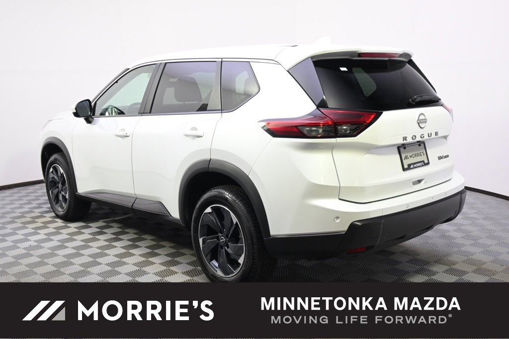 Used 2024 Nissan Rogue SV