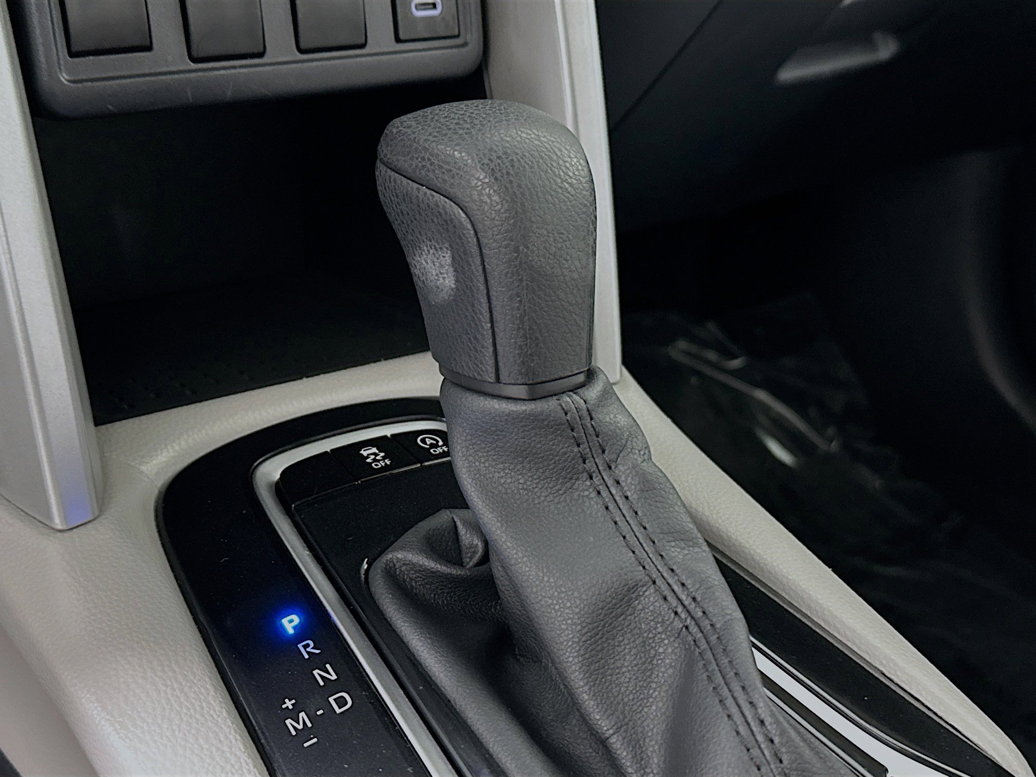 Used 2024 Toyota Corolla Cross L image 20