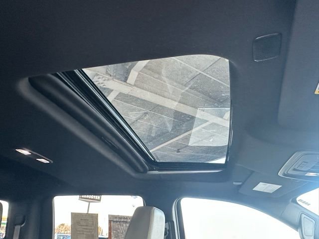 Used 2023 Chevrolet Silverado 1500 ZR2 w/ Technology Package image 30