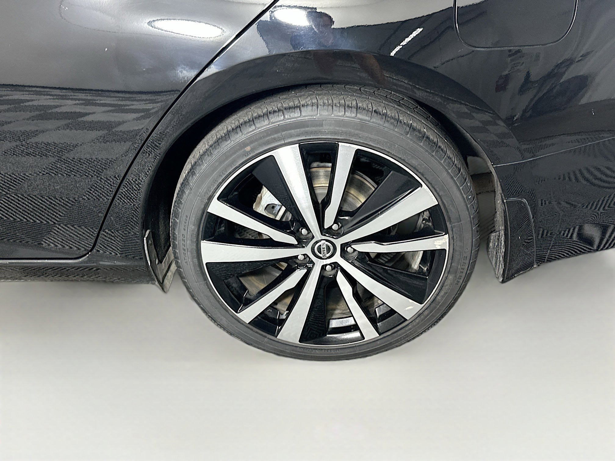Used 2022 Nissan Altima 2.5 SR FWD image 11