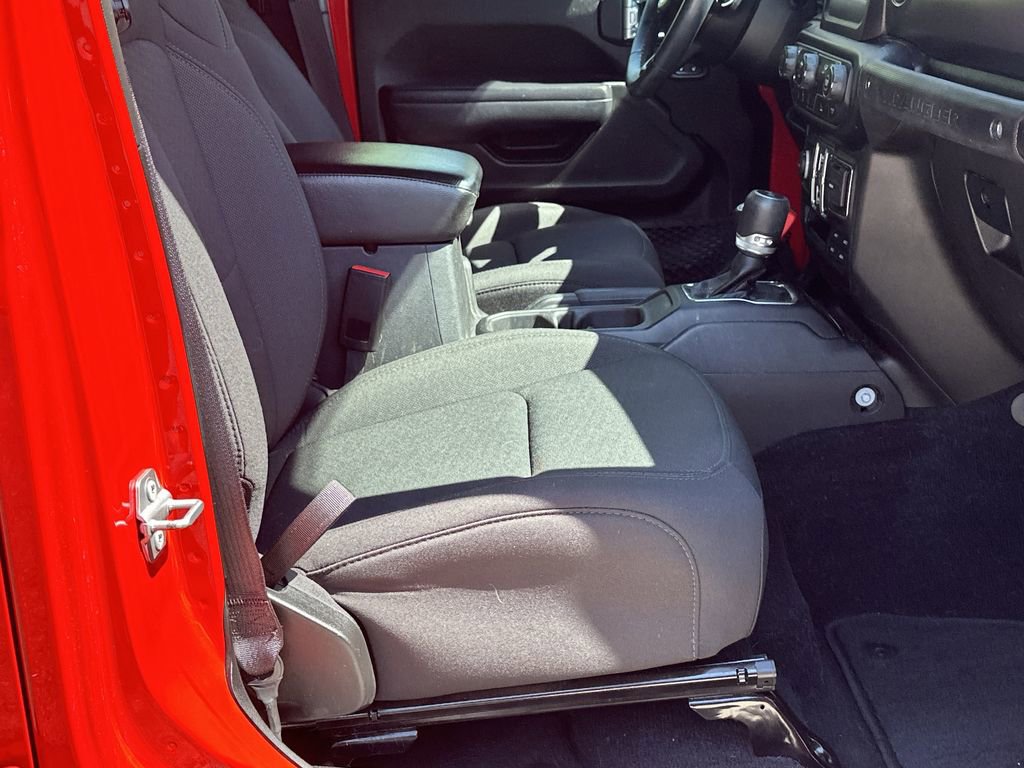 Used 2022 Jeep Wrangler Unlimited Sport AWD/4WD image 14
