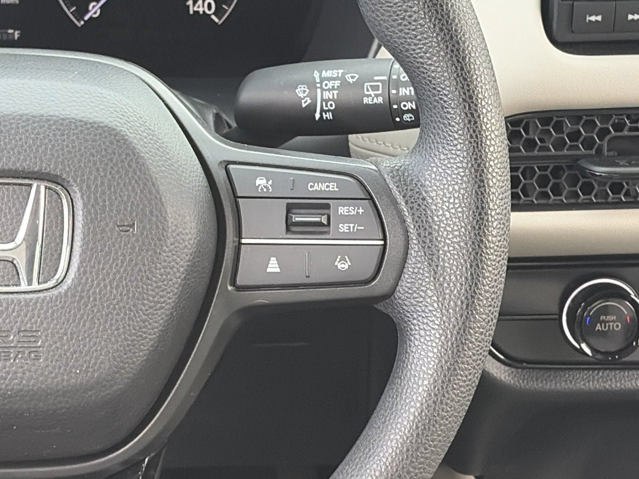 Used 2025 Honda HR-V LX image 23
