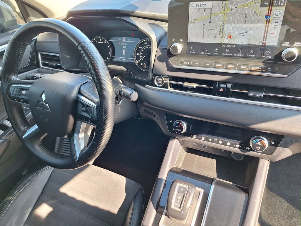 Used 2024 Mitsubishi Outlander Ralliart image 32