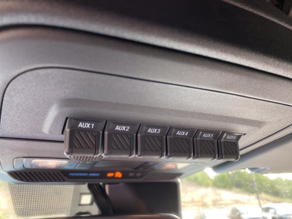 Used 2024 Ford Bronco Heritage Edition AWD/4WD image 34