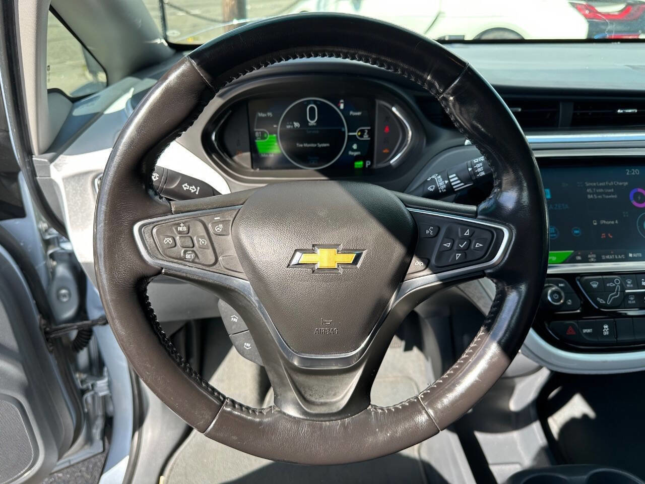 Used 2017 Chevrolet Bolt Premier image 31