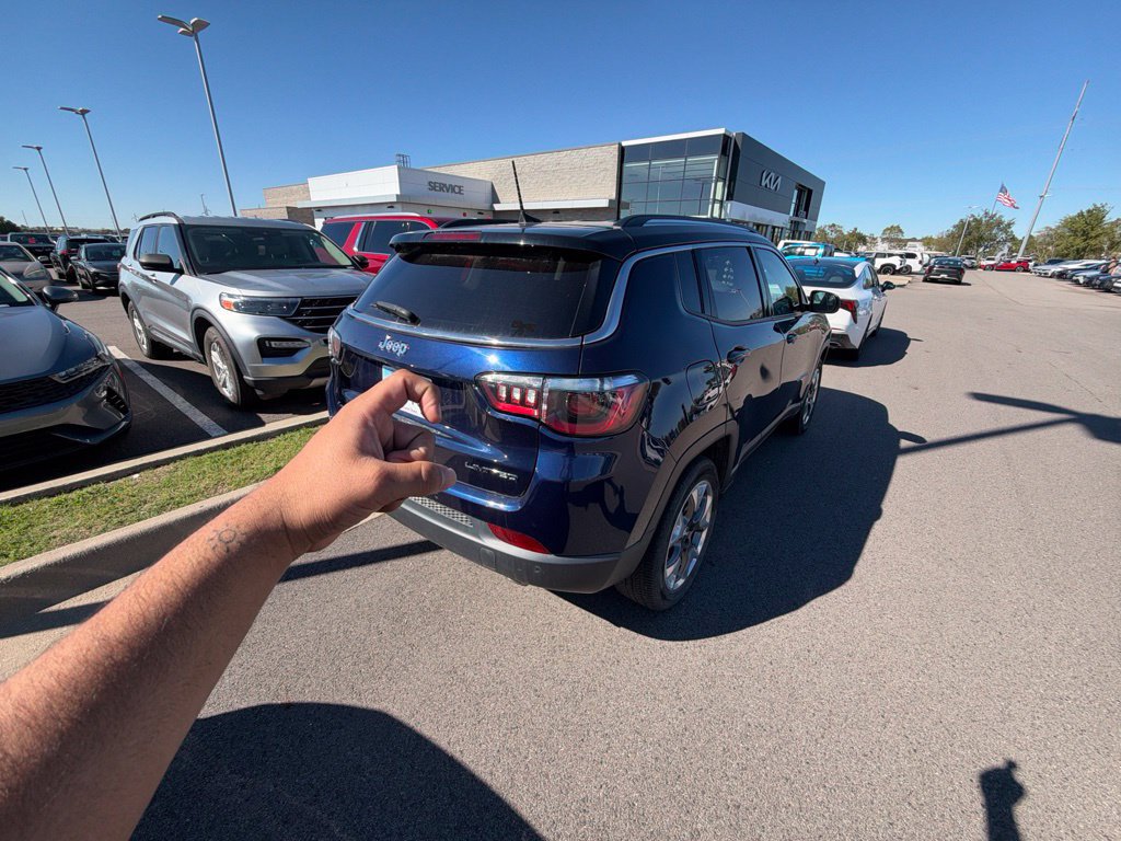 Used 2021 Jeep Compass Limited w/ Elite Interior Group AWD/4WD image 10