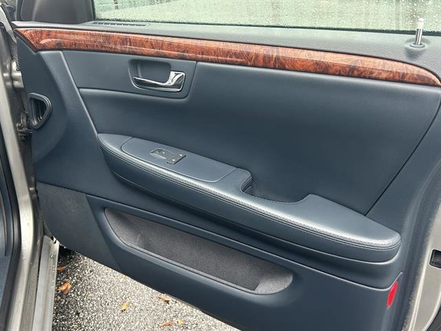 Used 2008 Cadillac DTS Limousine image 21