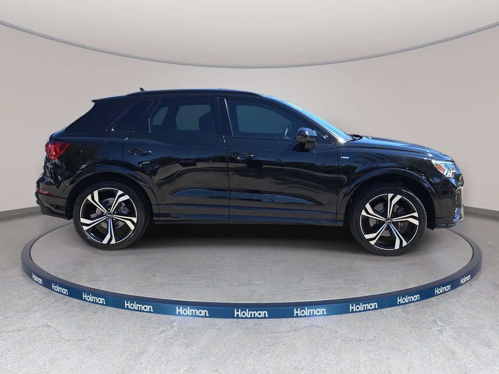 Used 2024 Audi Q3 2.0T Premium Plus w/ Premium Plus Package AWD/4WD image 5