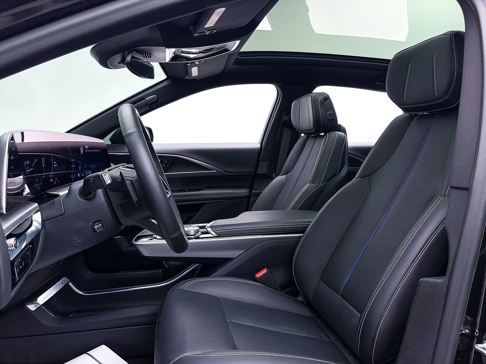 Used 2025 Cadillac Lyriq Sport image 20