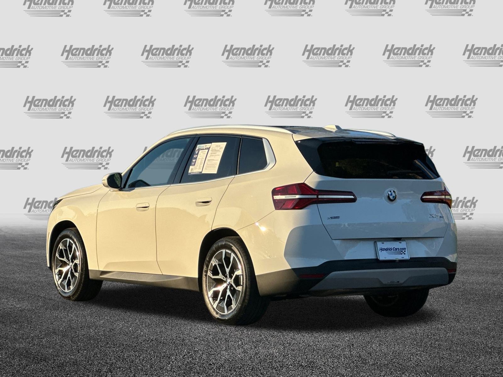 Used 2025 BMW X3 xDrive30i w/ Premium Package image 7