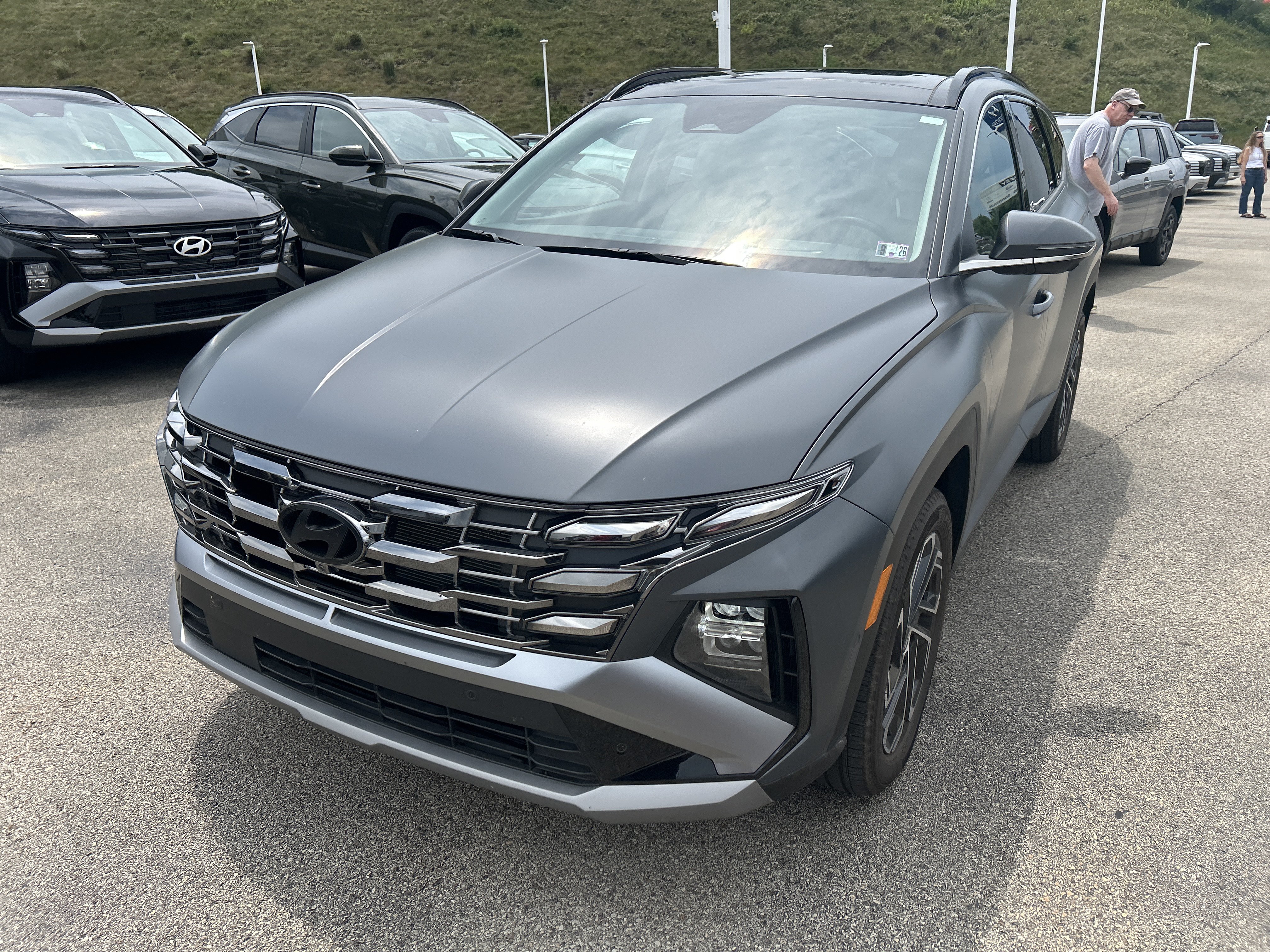 Used 2025 Hyundai Tucson Limited AWD/4WD image 9