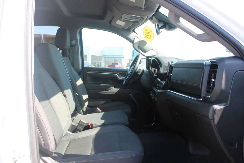Used 2025 Chevrolet Silverado 1500 LT w/ Work Truck Package AWD/4WD image 28