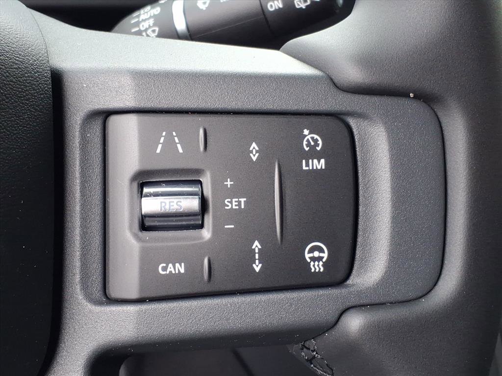 New 2026 Land Rover Defender 110 X-Dynamic SE image 14