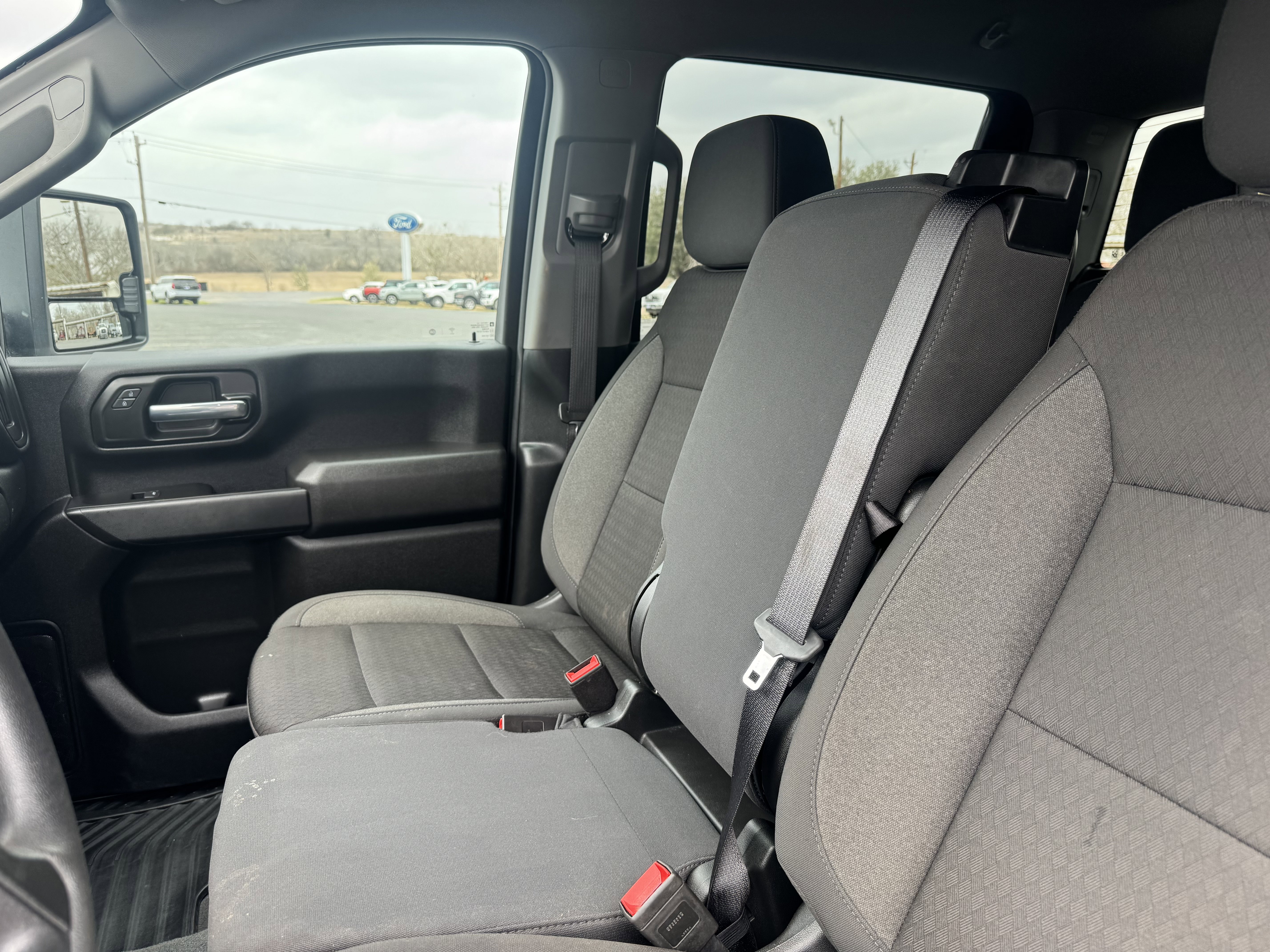 Used 2025 Chevrolet Silverado 2500 Custom w/ Custom Convenience Package image 16