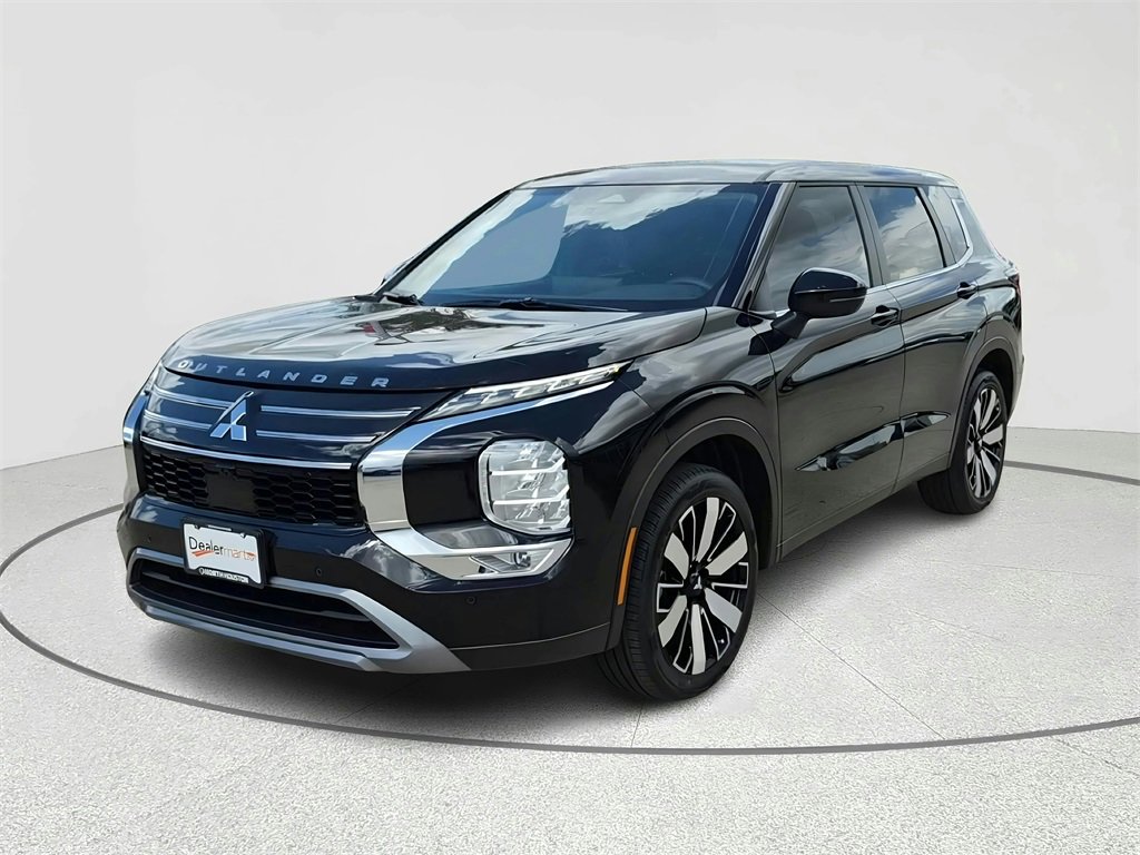 New 2025 Mitsubishi Outlander SE