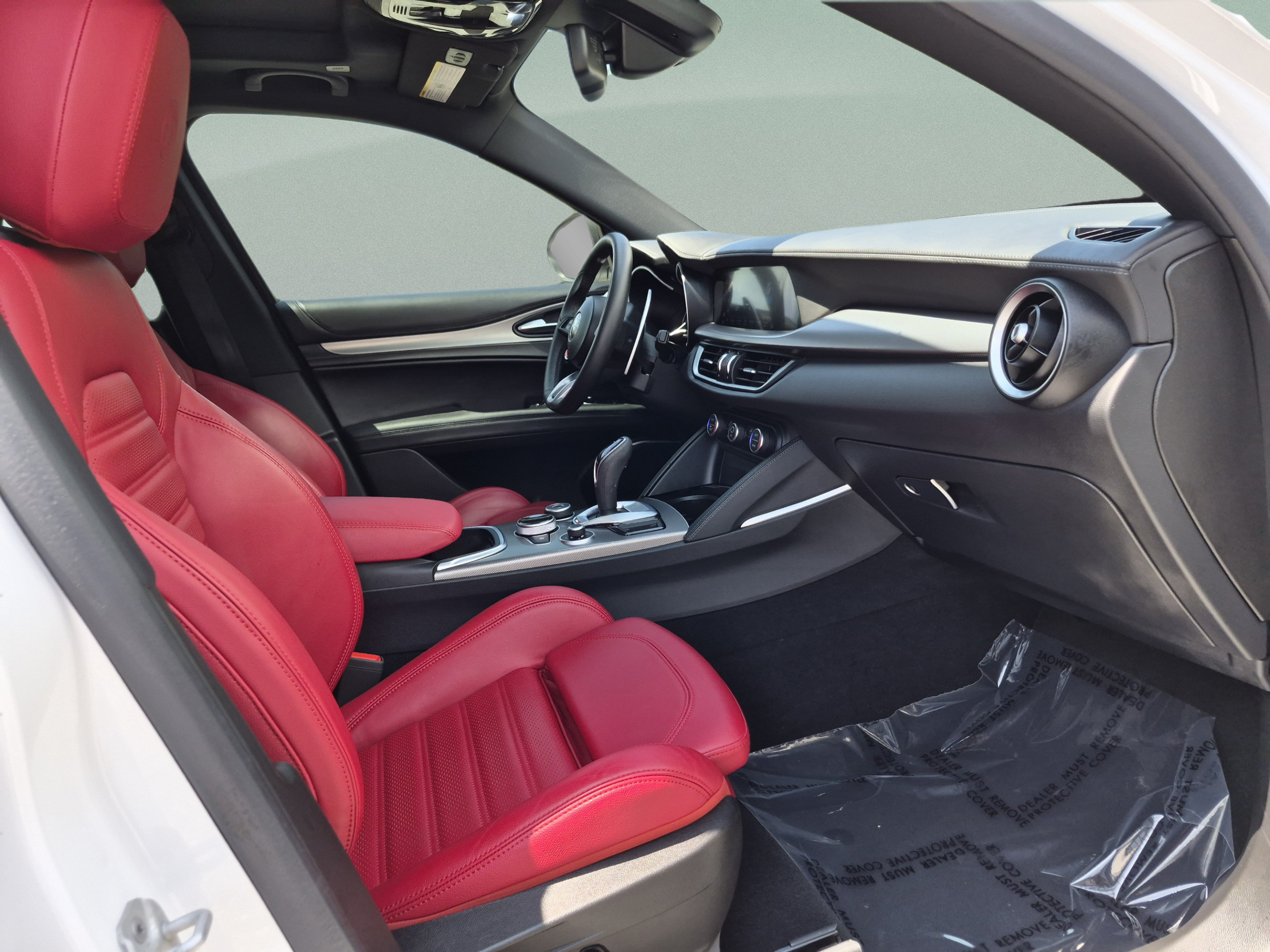 Used 2023 Alfa Romeo Stelvio Veloce AWD/4WD image 21