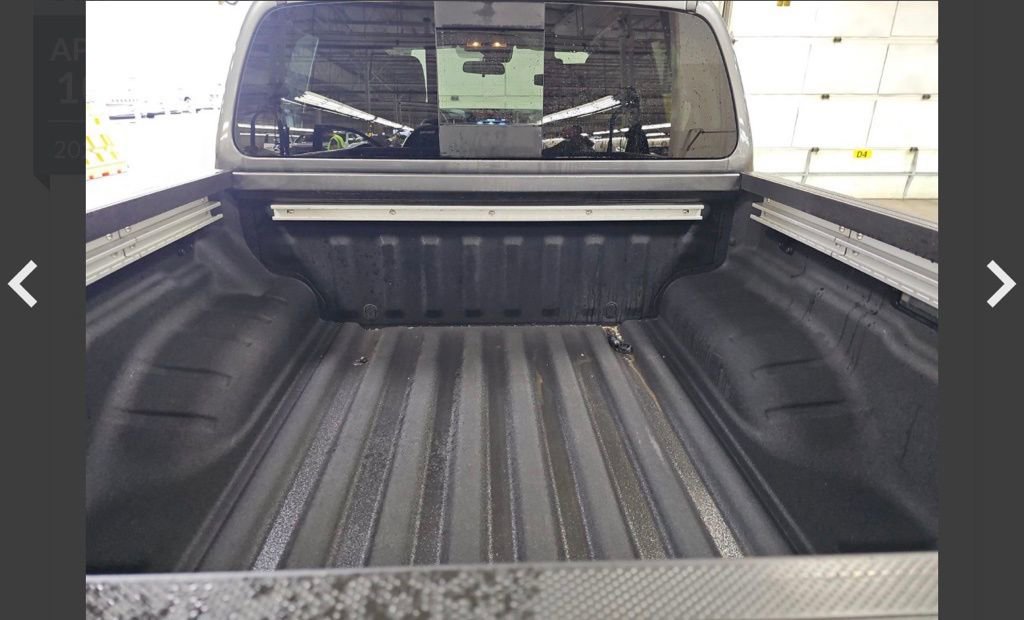 Used 2024 Nissan Frontier SV w/ SV Convenience Package image 17