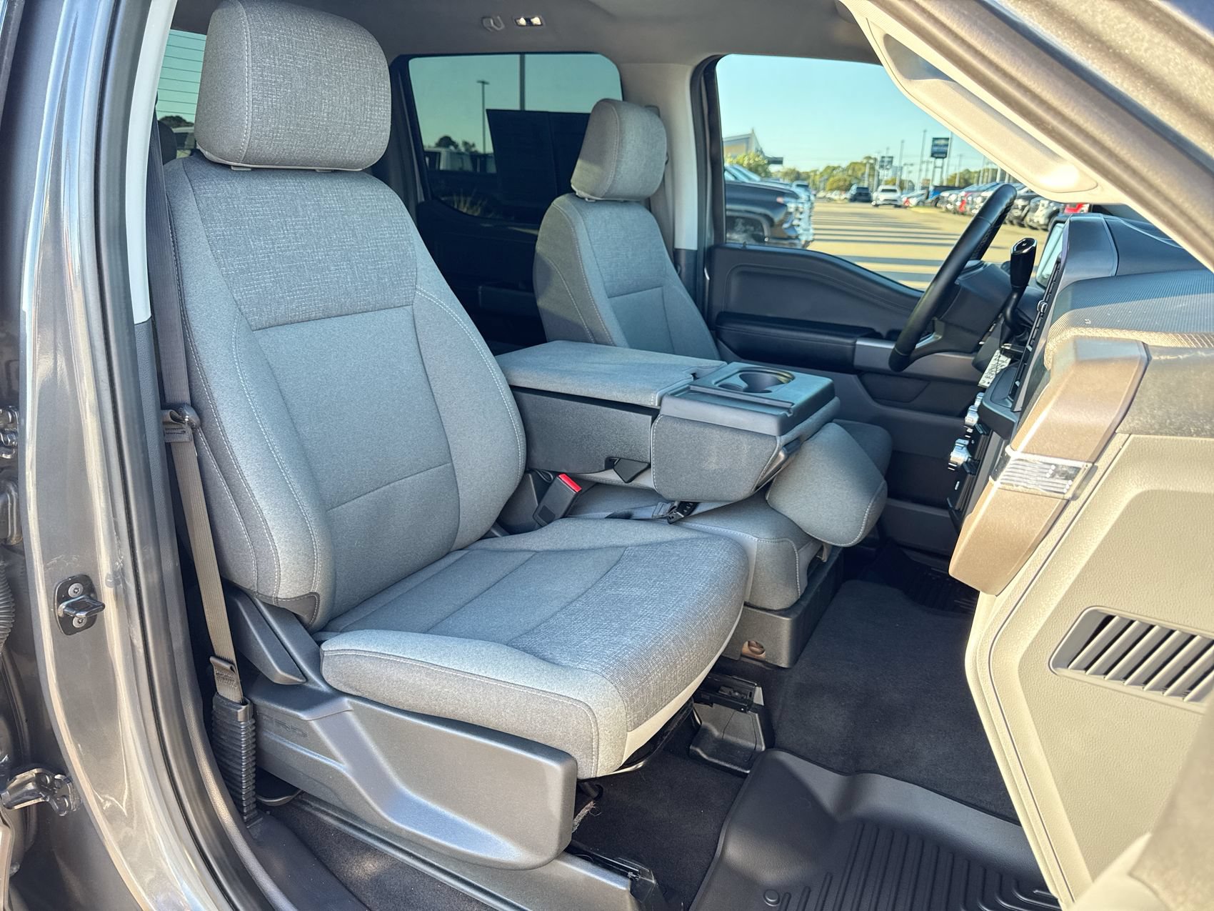 Used 2025 Ford F150 XLT w/ Equipment Group 301A Standard AWD/4WD image 23