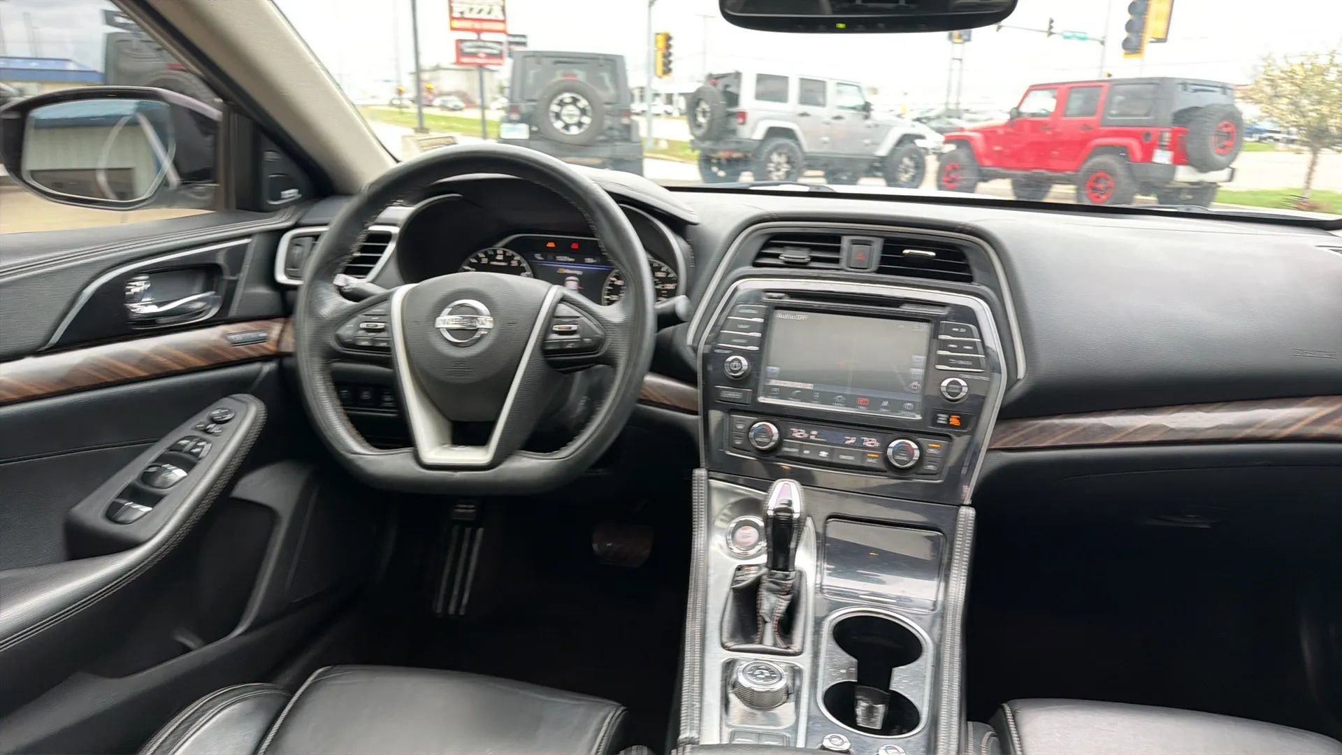 Used 2018 Nissan Maxima Platinum image 40