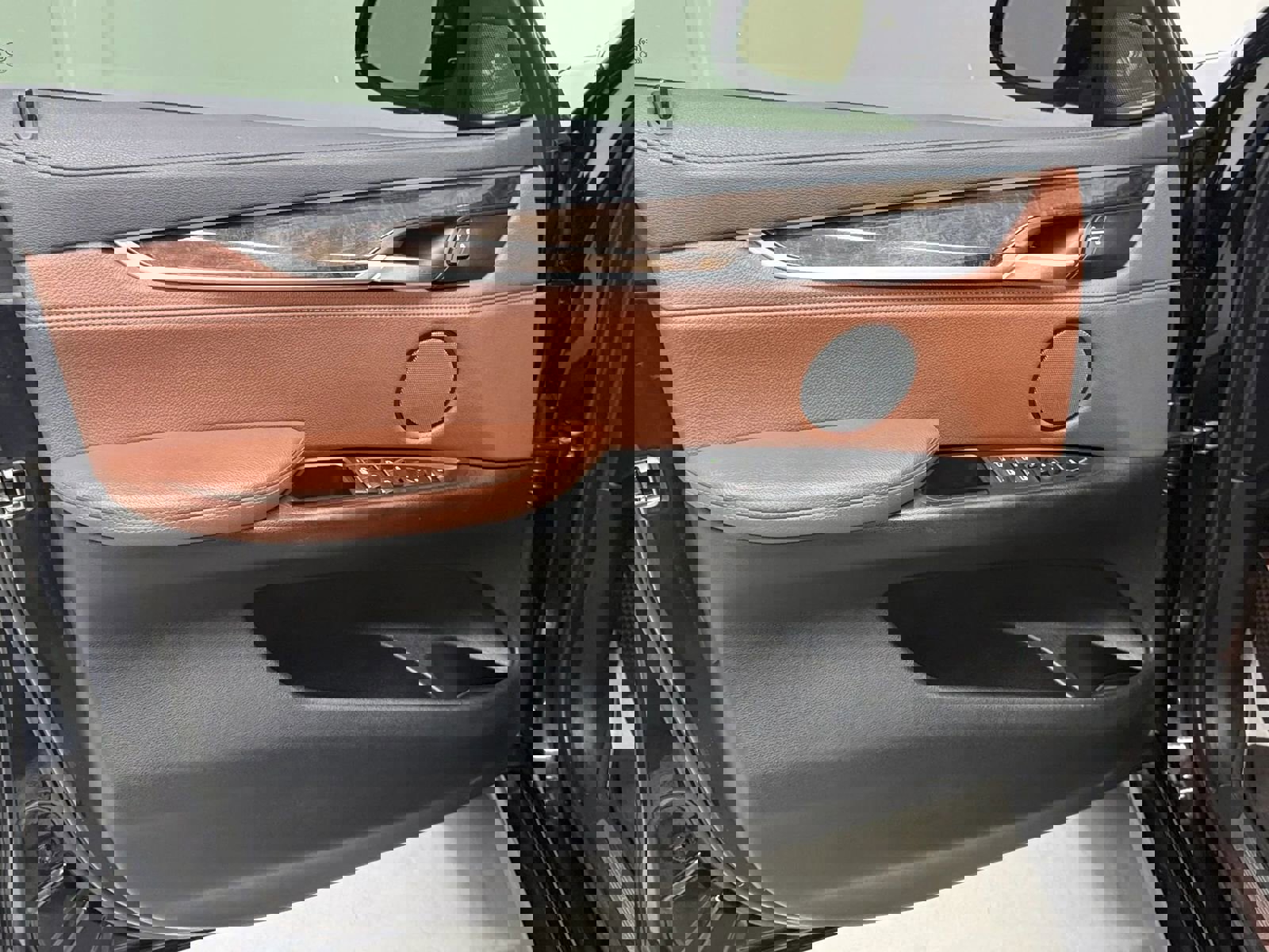 Used 2017 BMW X6 xDrive50i image 19