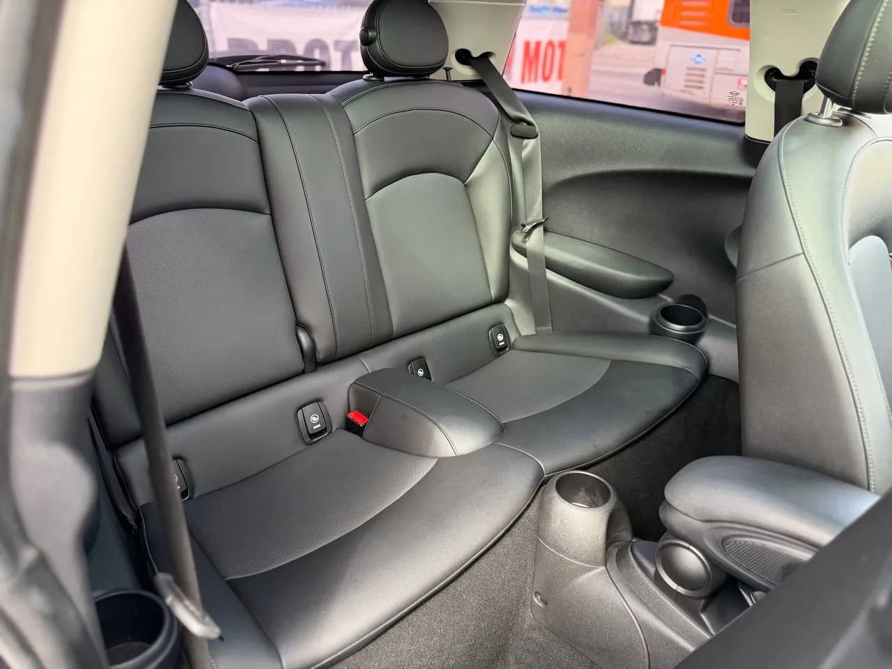 Used 2019 MINI Cooper 2-Door Hardtop image 30