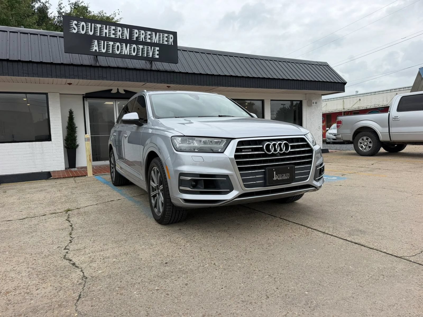 Used 2018 Audi Q7 3.0T Prestige AWD/4WD image 3