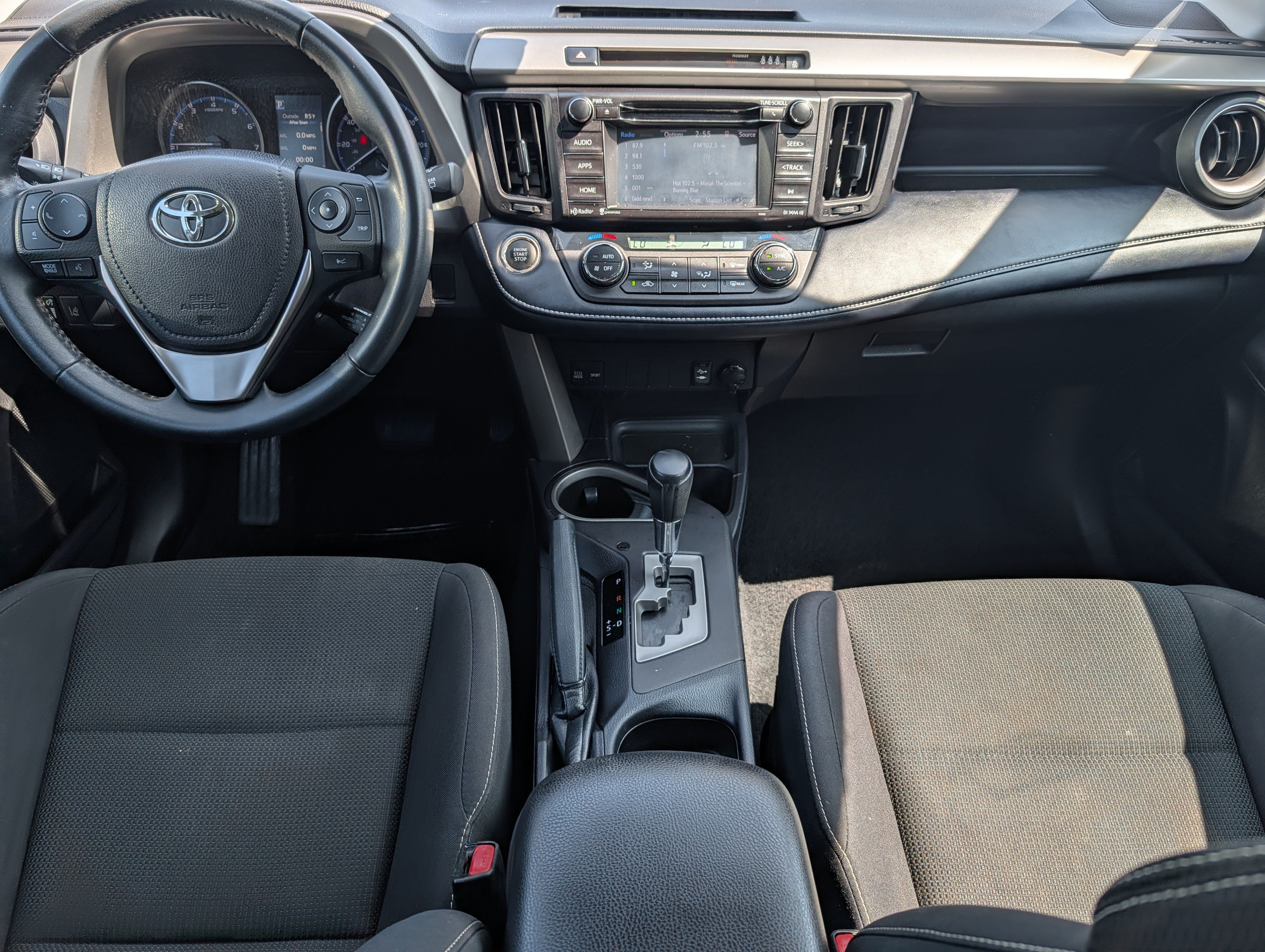 Used 2018 Toyota RAV4 XLE w/ Plus Extra Value Package AWD/4WD image 10