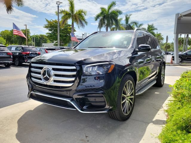 Used 2026 Mercedes-Benz GLS 580 4MATIC image 29