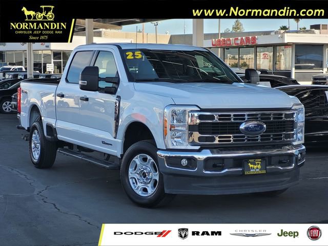 Used 2025 Ford F250 XLT image 1
