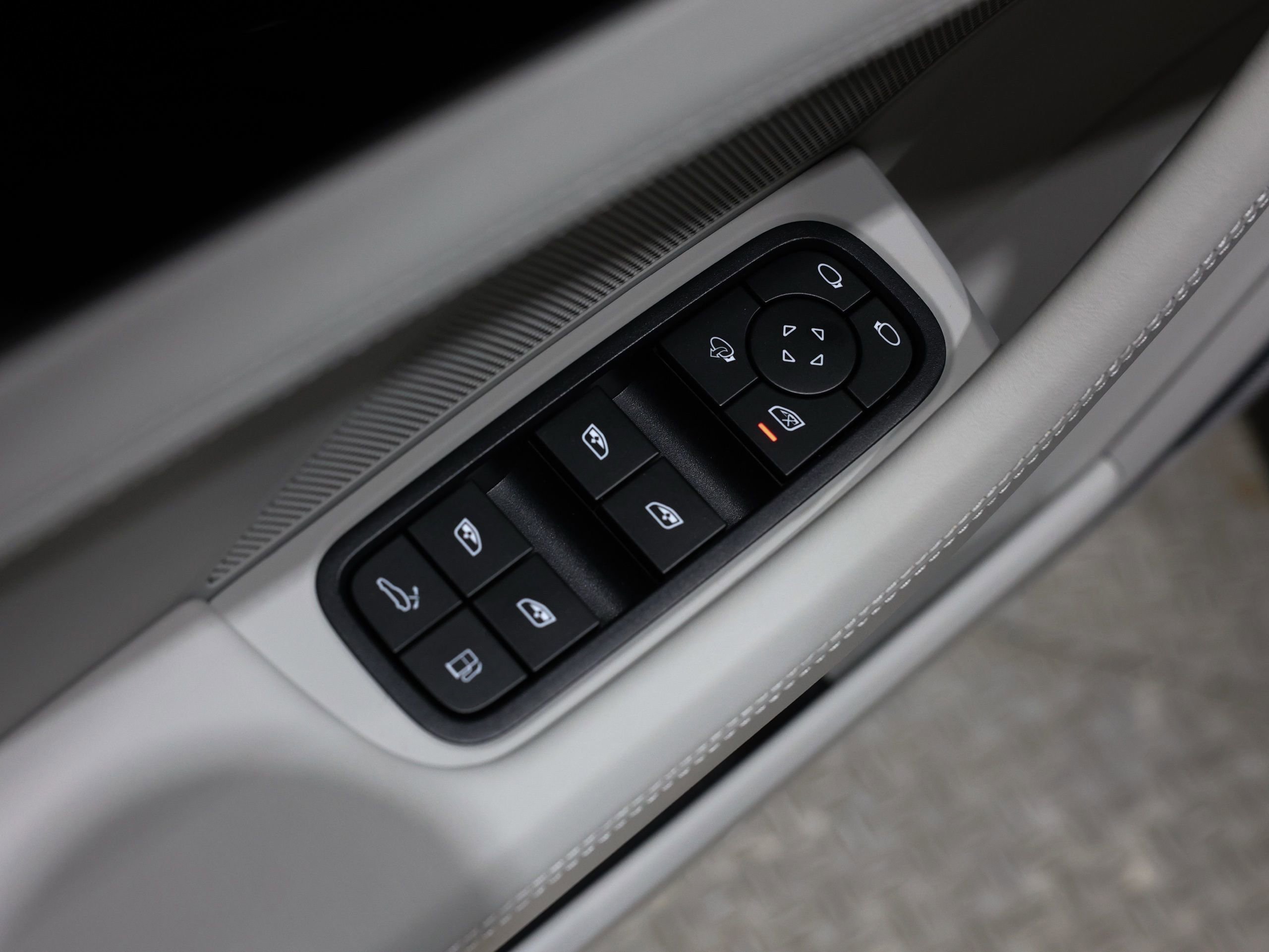 Used 2023 Porsche Panamera Turbo S image 20