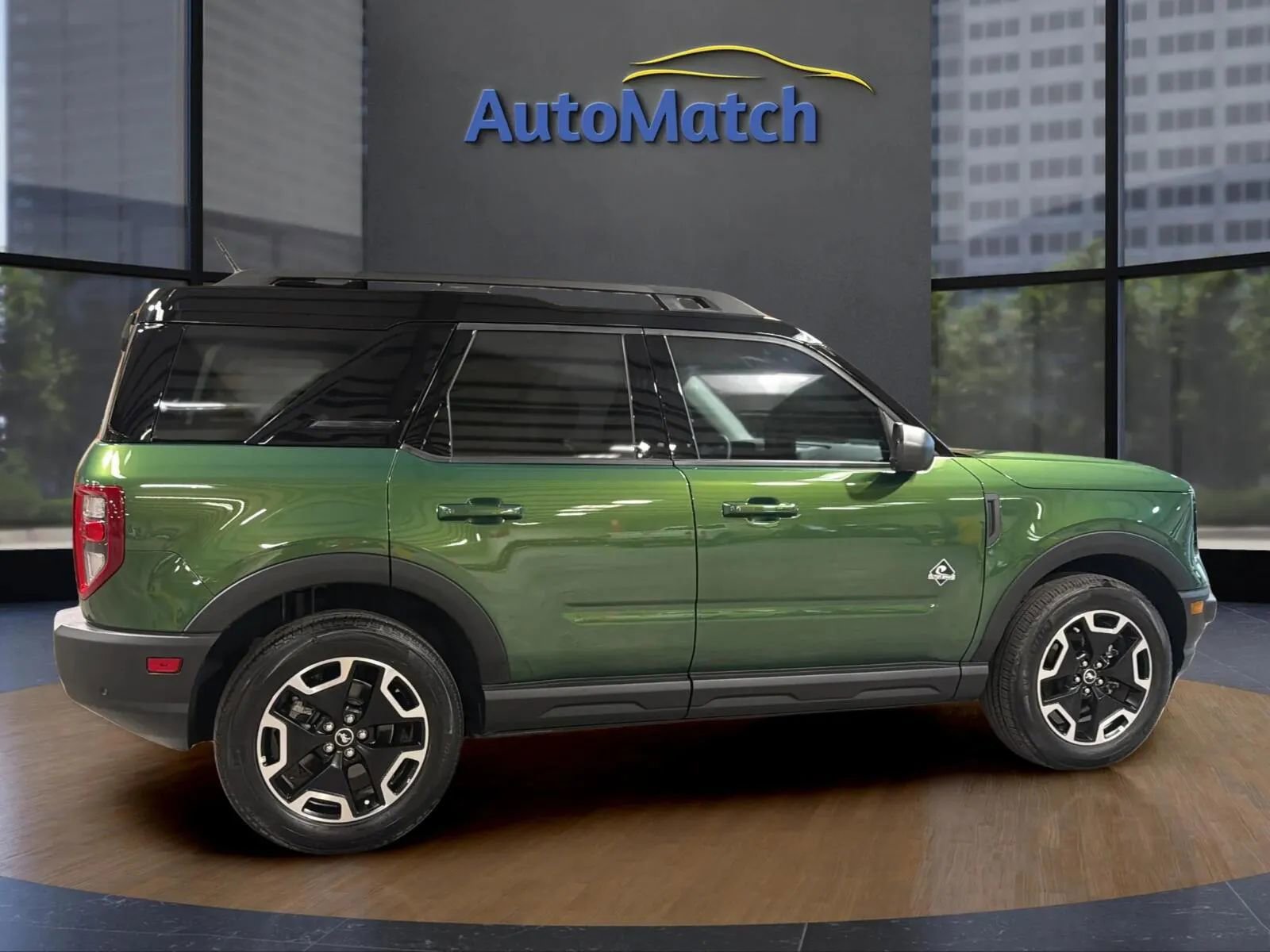 Used 2024 Ford Bronco Sport Outer Banks w/ Tech Package image 12