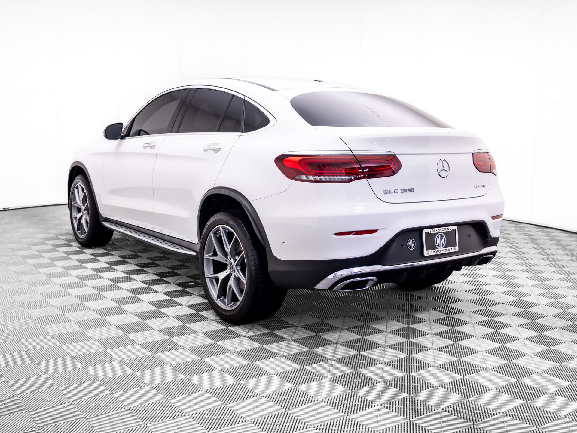 Used 2022 Mercedes-Benz GLC 300 4MATIC Coupe image 3