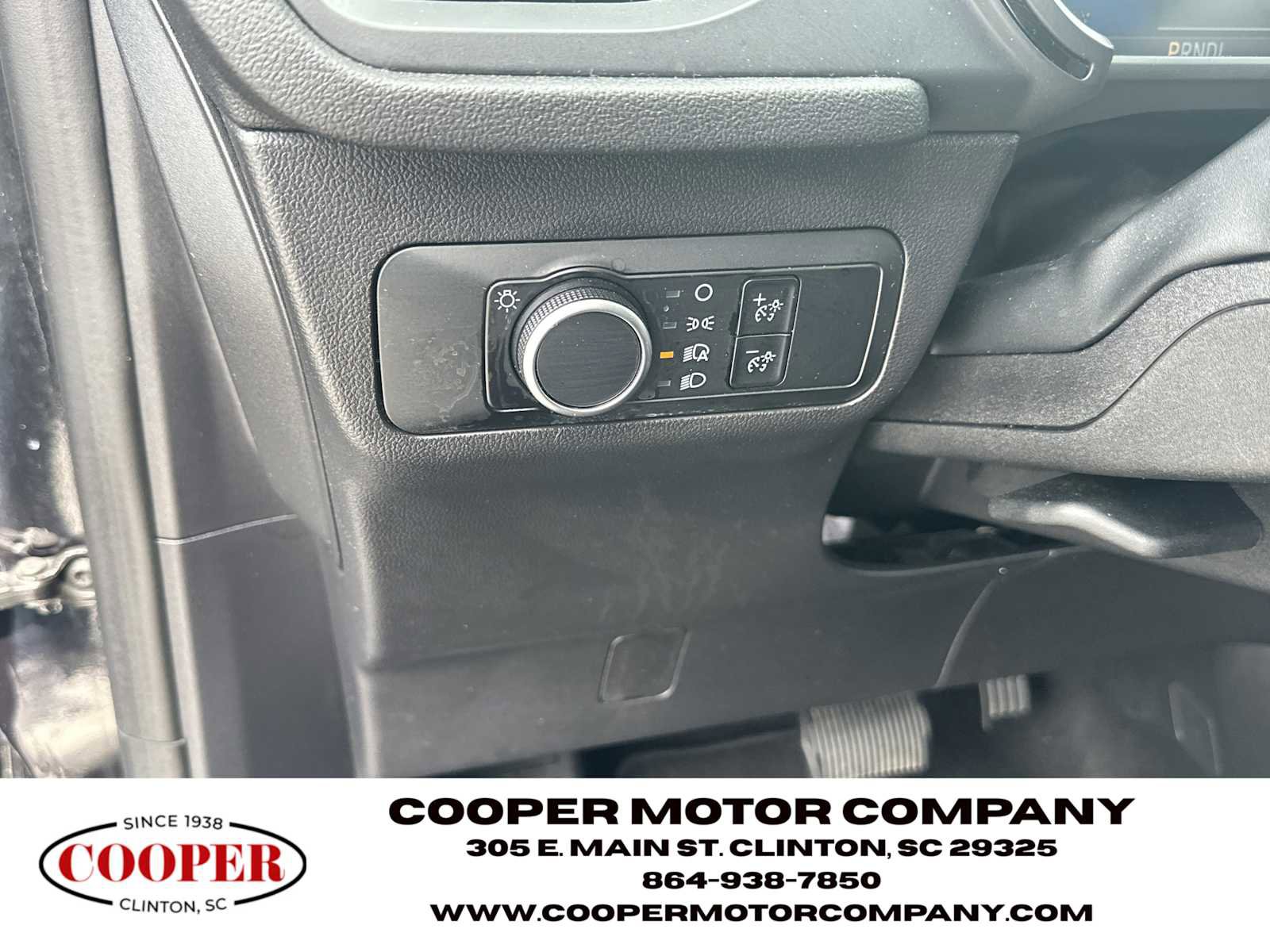 Used 2025 Ford Escape ST-Line FWD image 27