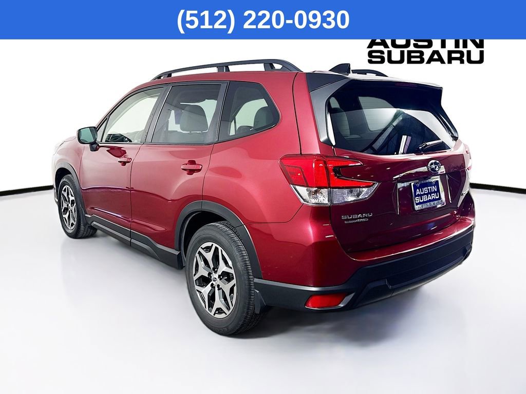 Used 2024 Subaru Forester Premium image 6