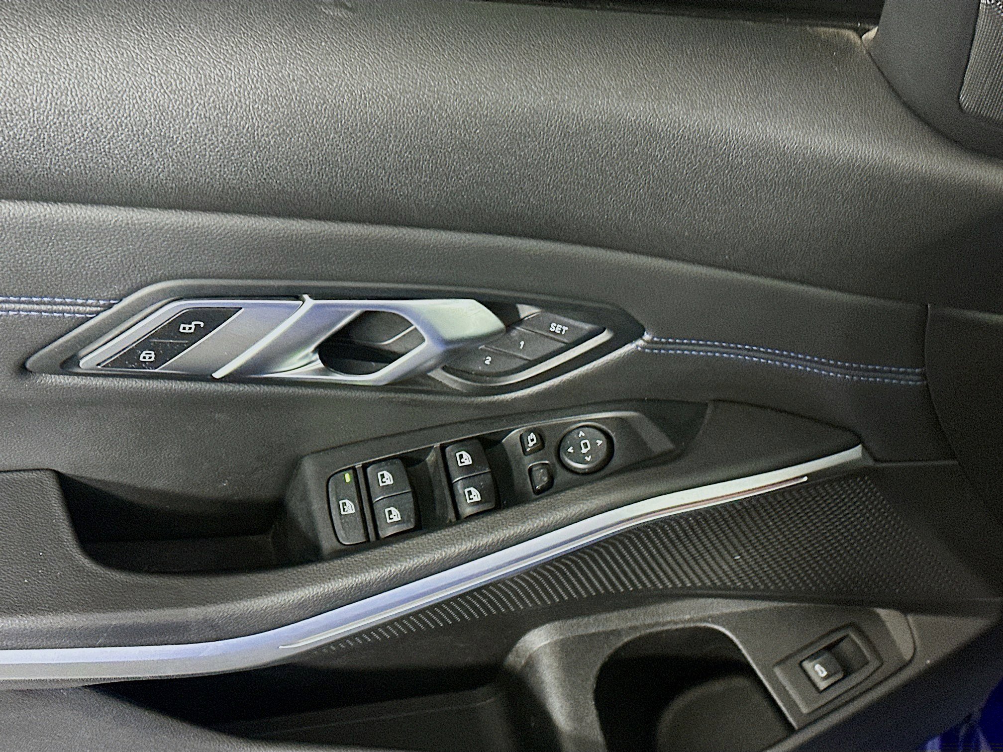 Used 2021 BMW 330i xDrive Sedan w/ M Sport Package image 15