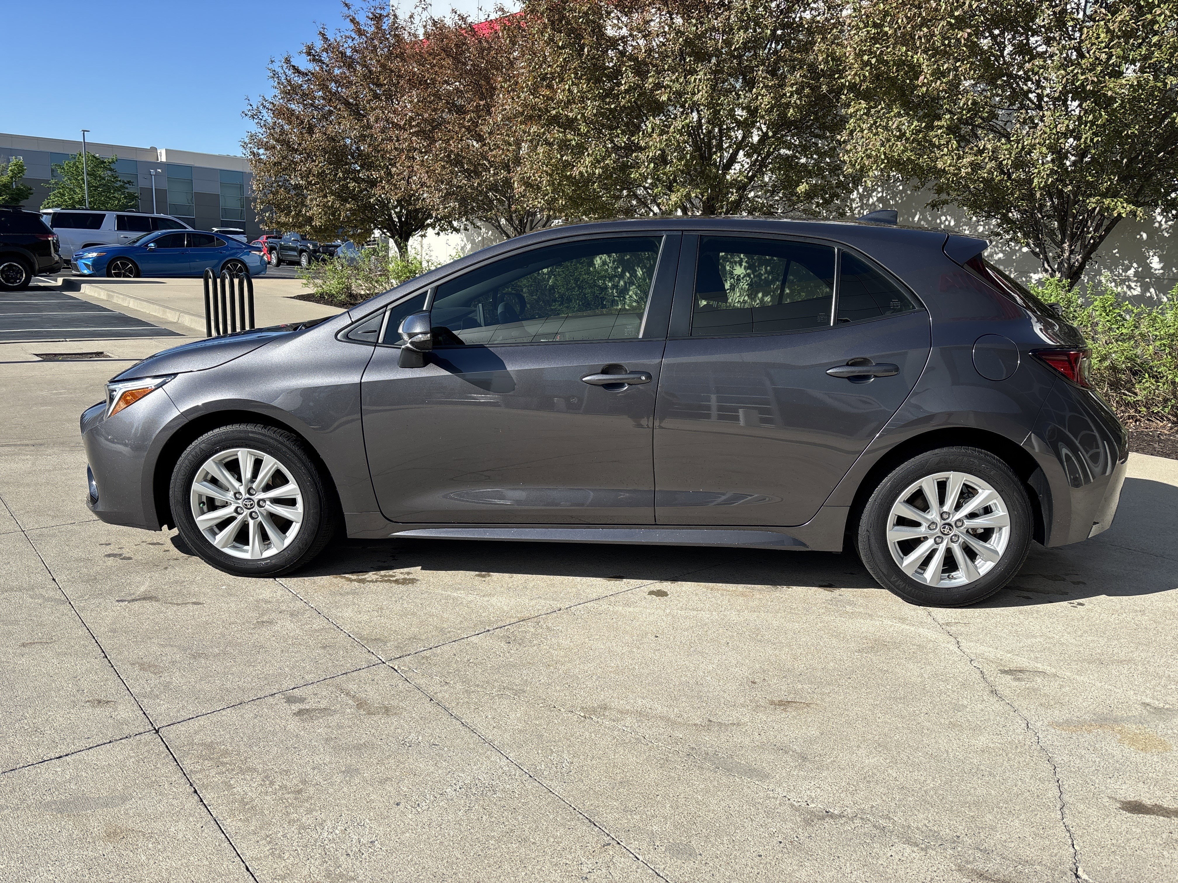 Used 2024 Toyota Corolla SE FWD image 9