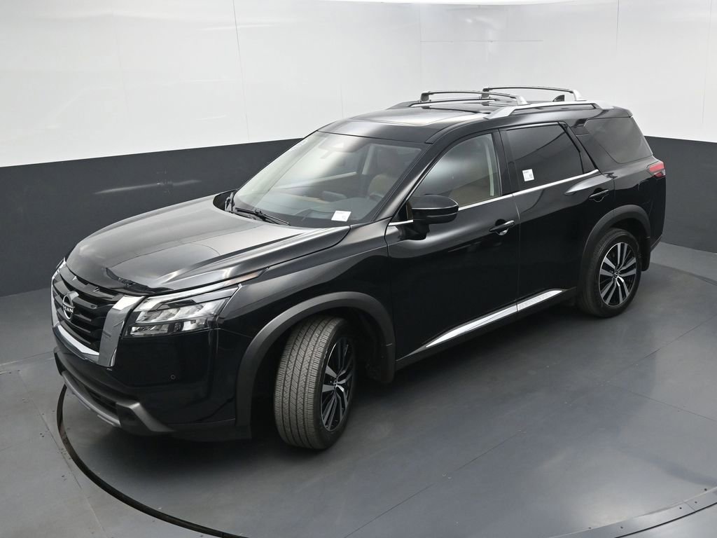 Used 2025 Nissan Pathfinder Platinum w/ Cargo Package FWD image 38
