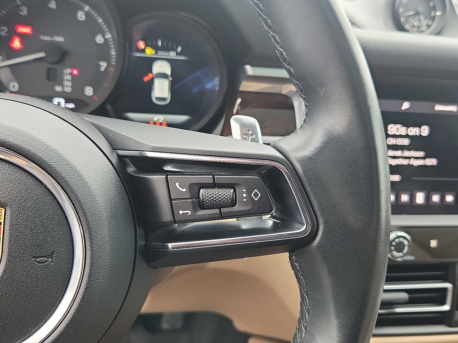 Used 2023 Porsche Macan AWD/4WD image 21