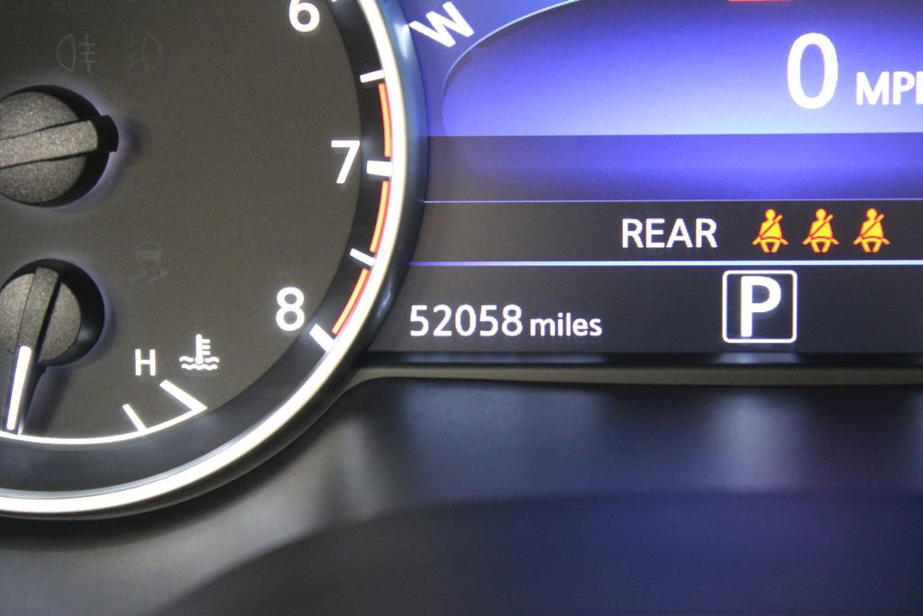 Used 2023 Nissan Maxima Platinum w/ Sport Mat Group FWD image 11