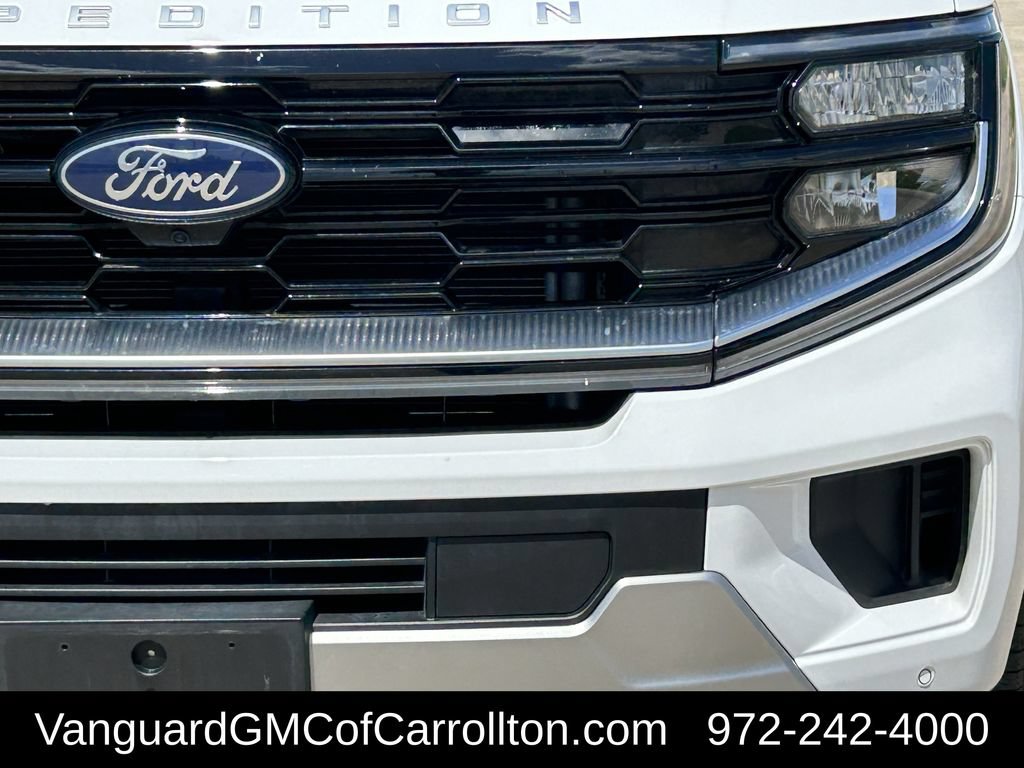 Used 2025 Ford Expedition Max Platinum AWD/4WD image 4