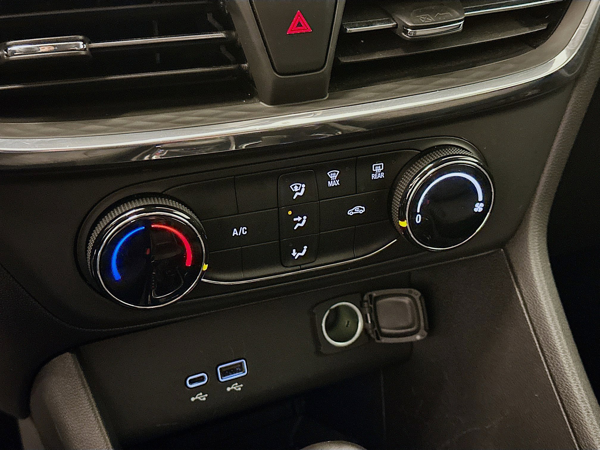 Used 2025 Buick Encore GX Preferred image 24