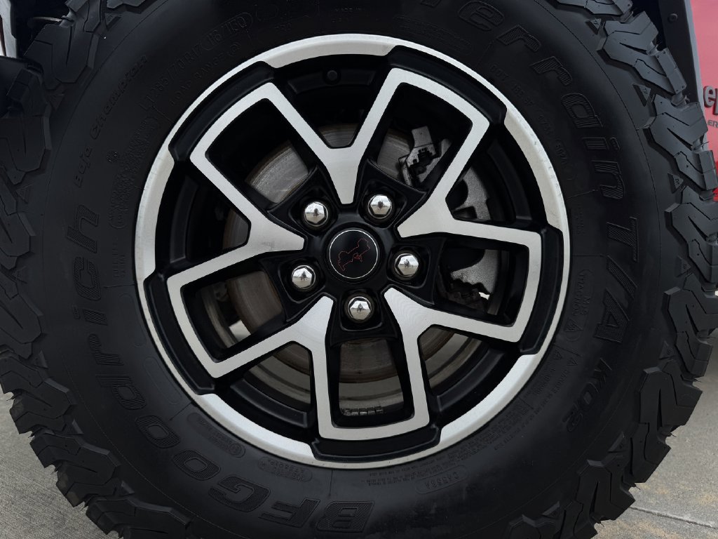 Used 2025 Jeep Wrangler Unlimited Rubicon AWD/4WD image 9