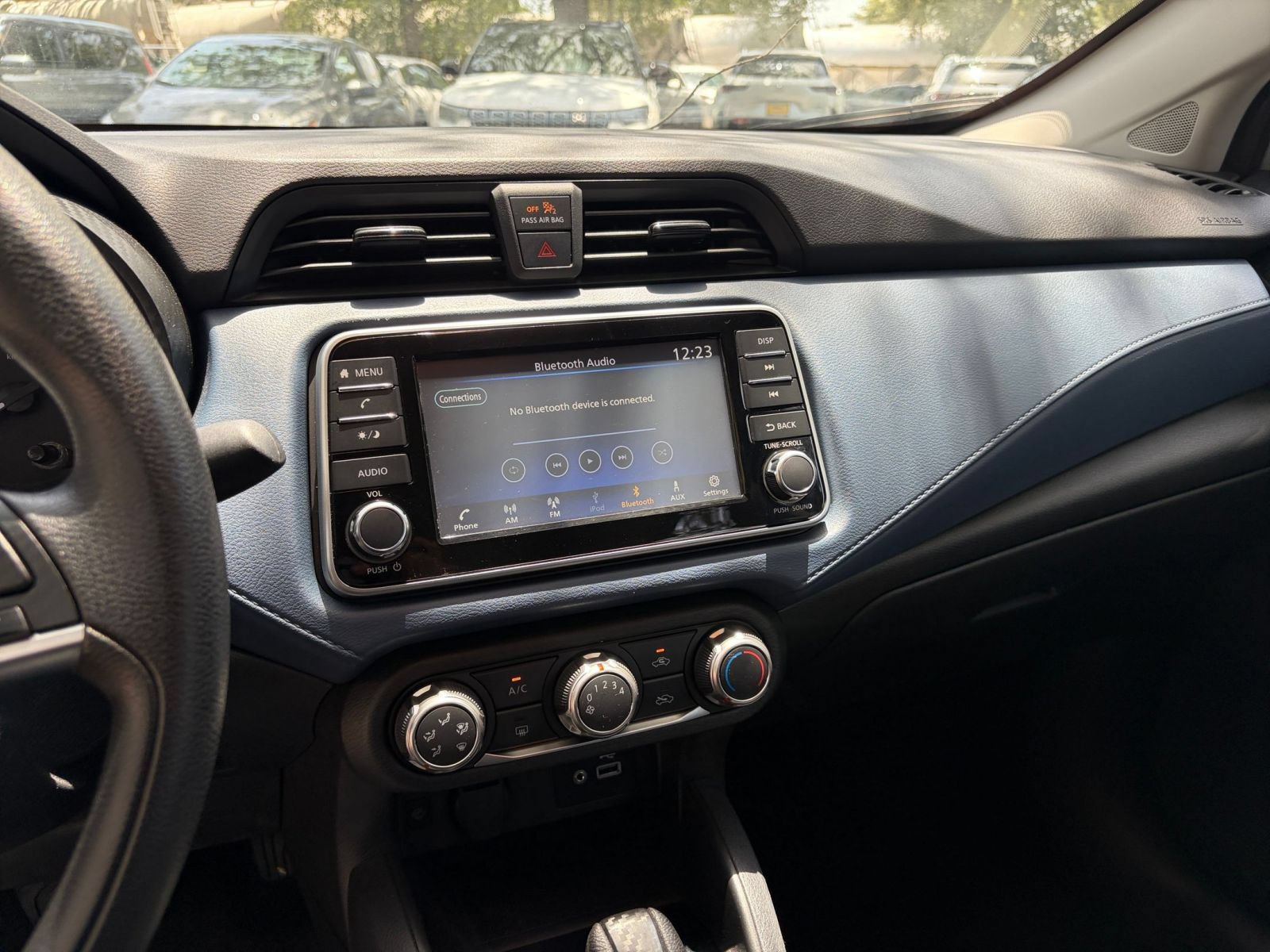 Used 2025 Nissan Versa SV FWD image 20