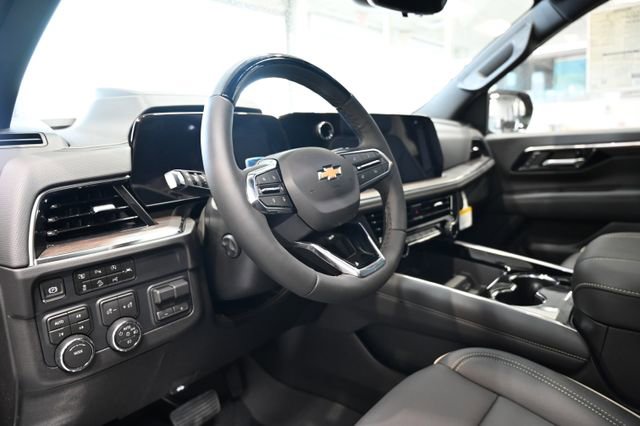 New 2026 Chevrolet Suburban Premier AWD/4WD image 24