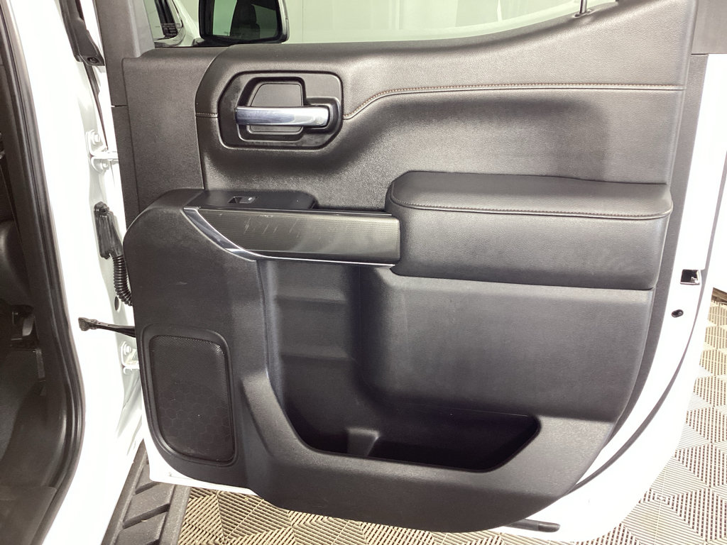 Used 2021 GMC Sierra 1500 AT4 w/ Technology Package AWD/4WD image 11