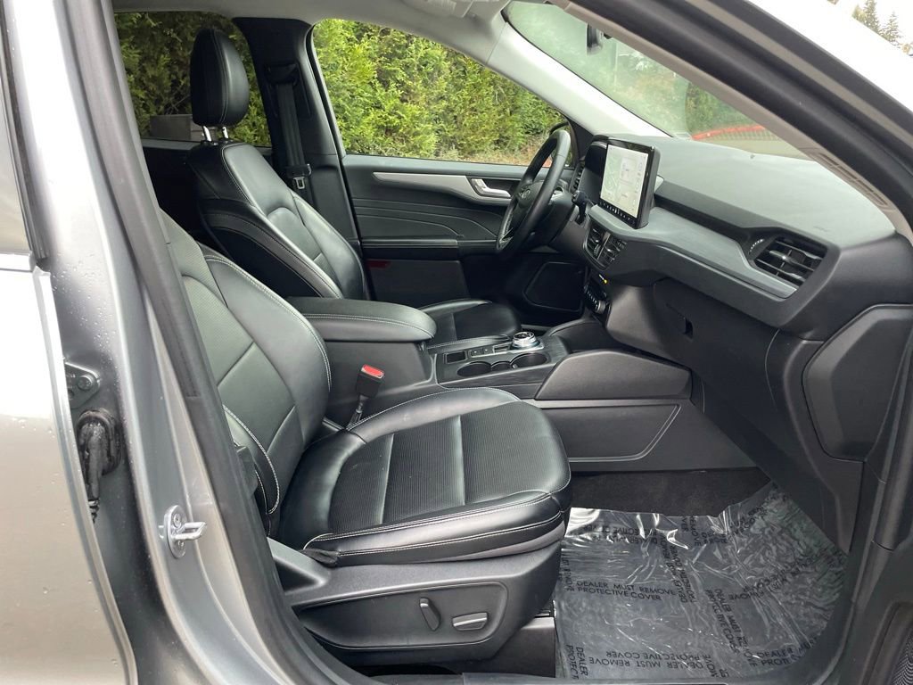 Used 2024 Ford Escape Platinum image 22
