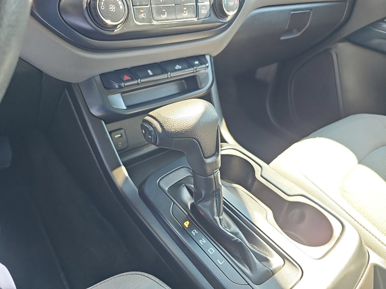 Used 2018 Chevrolet Colorado W/T w/ Custom Special Edition AWD/4WD image 21